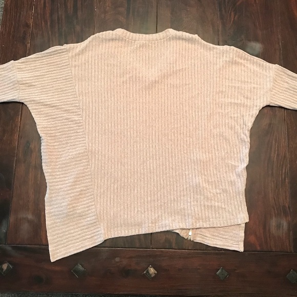 Le Lis Sweater - Picture 3 of 3